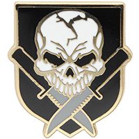 PIN-SKULL & SHIELD,CAMO